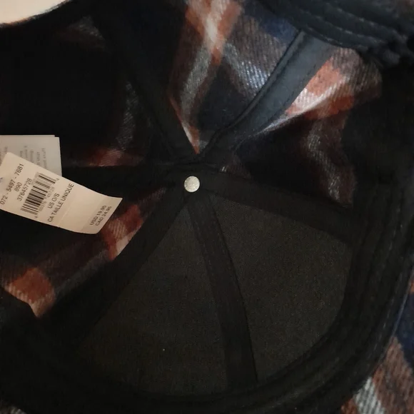 ● Aerie | Flannel Baseball Hat - Picture 7 of 14